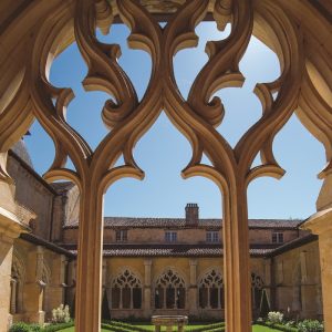 decouvertes-architecturales-cadouin