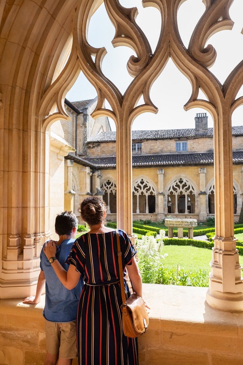 Vacances au Cloître de Cadouin : ateliers et visites ©Instapades